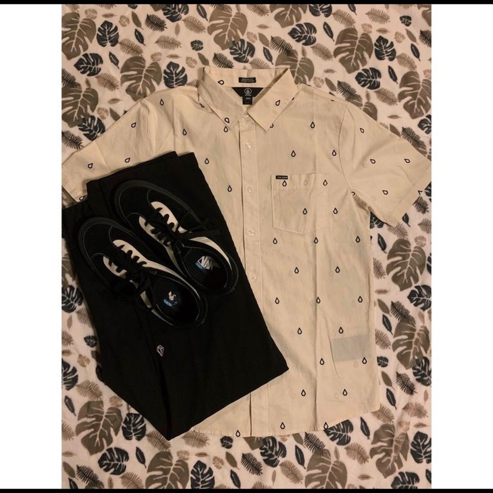 Volcom button up short sleeve